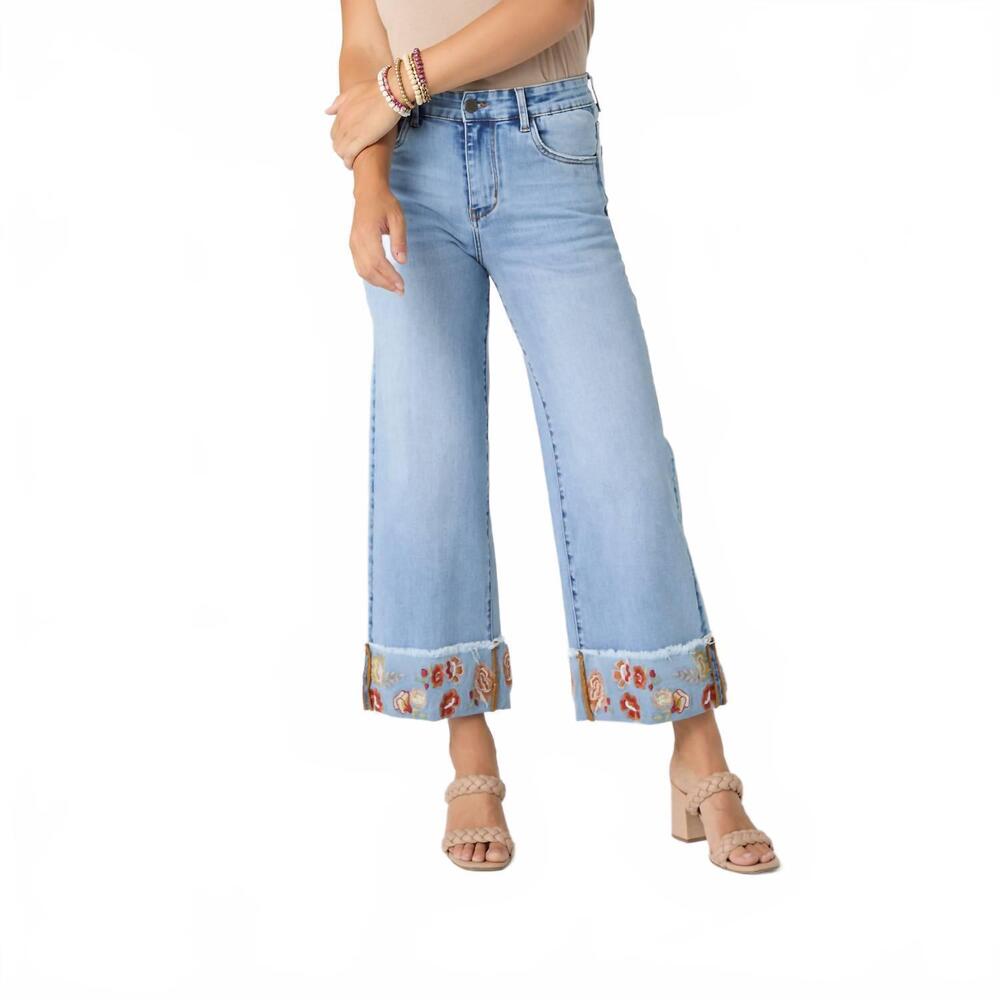 NEW COCO + CARMEN women's everstretch wide leg crop embroidered cuff jeans in bl